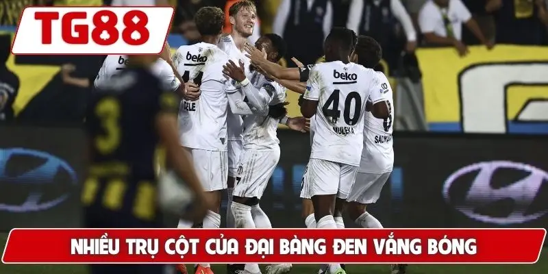 Nhiều trụ cột của đại bàng đen vắng bóng